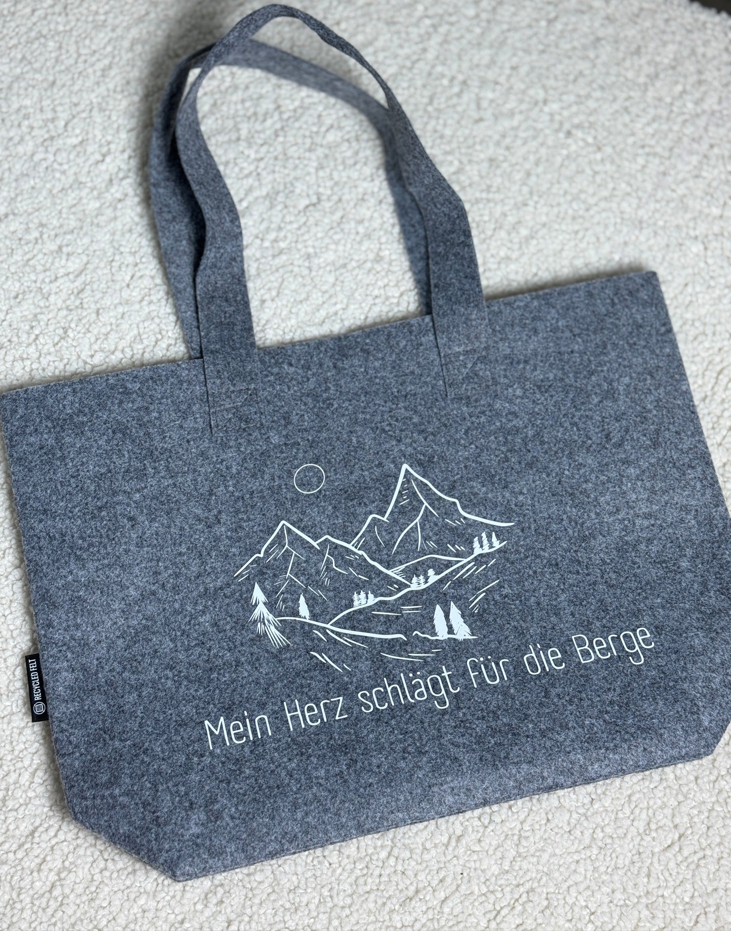 Nachhaltige Filztasche "Mein Herz schlägt für die Berge"