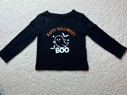 Personalisierbares Glow-in-the-Dark Halloween Langarmshirt für Babys & Kleinkinder – Leuchtender Geist „BOO“