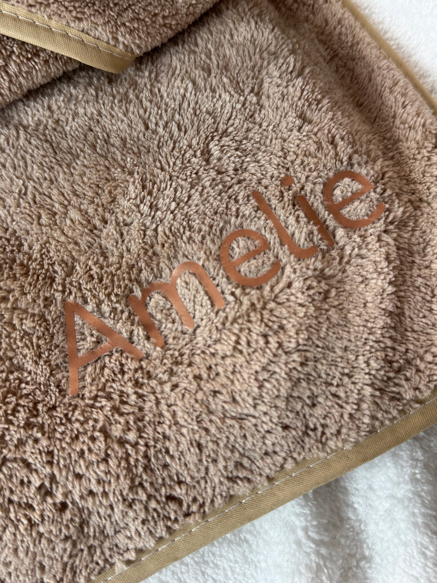 Personalisiertes Baby Kapuzenhandtuch mit Namen