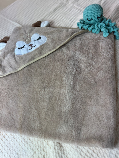 Personalisiertes Baby Kapuzenhandtuch mit Namen
