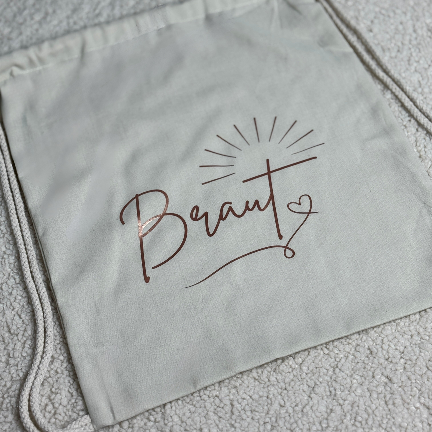 Nachhaltige Kordelzugtasche, JGA-Beutel in weiß "Braut"